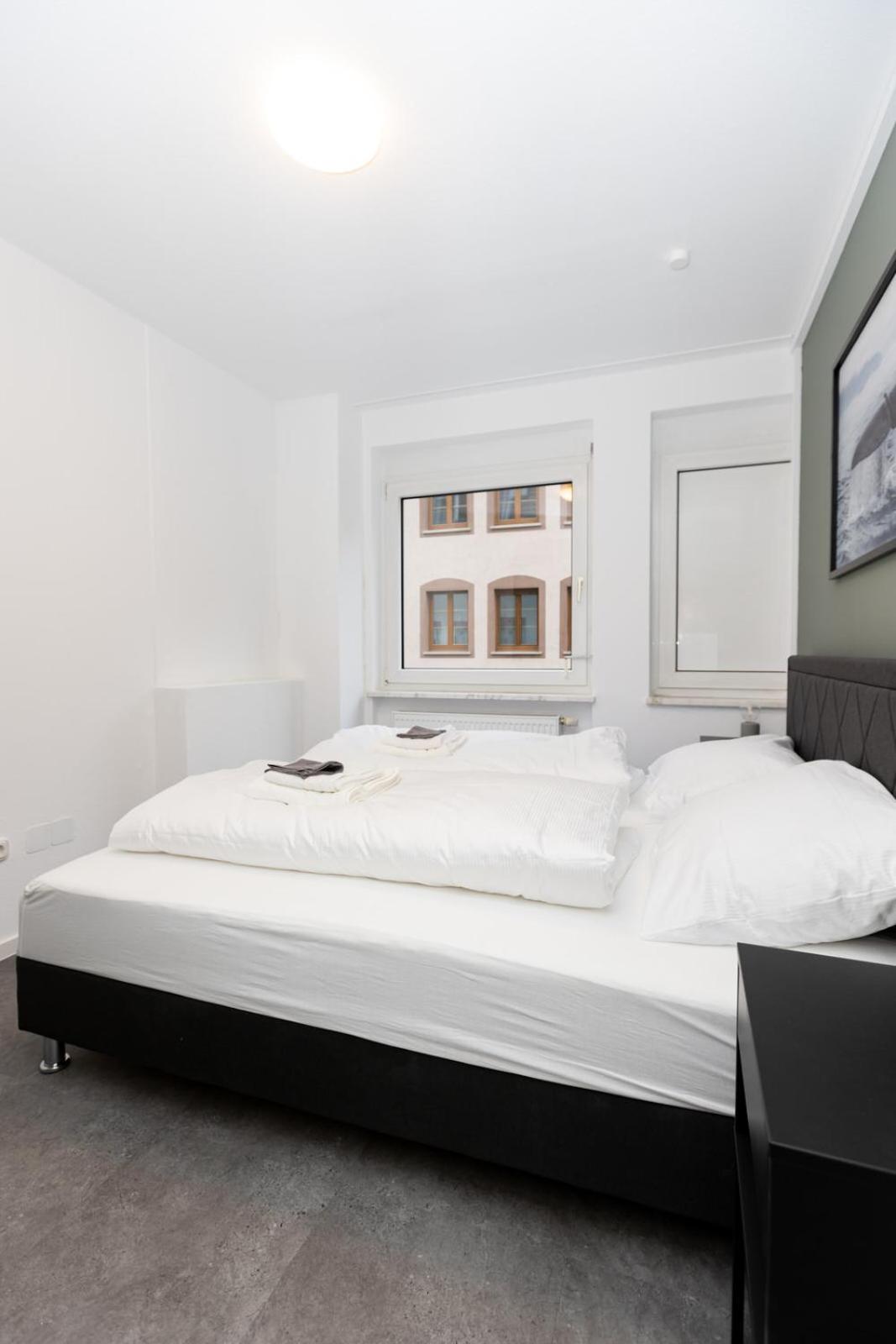 Grosse Ferienwohnung In Der Altstadt ヴュルツブルク エクステリア 写真
